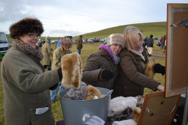 An essential pointing accessory - the furry headband!