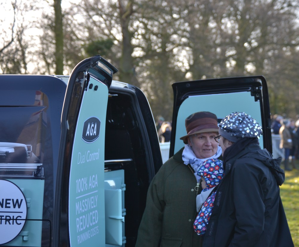 Mrs S says 'I've just ordered one of these in aqua'