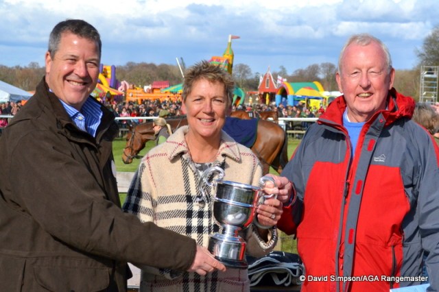 My AGA colleague, Richard Lawrence was on hand to present the mementoes after the race