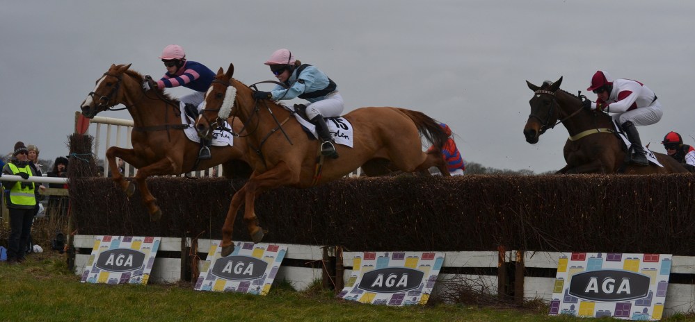 Action from the CA Club Members (Nov Rdrs)