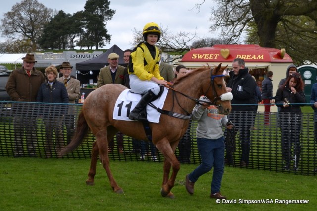 Honkey Tonk Girl and Ella McCain
