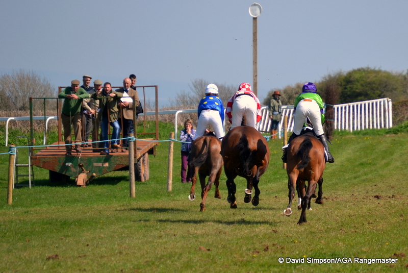 Heading out on the final circuit
