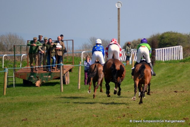 Heading out on the final circuit