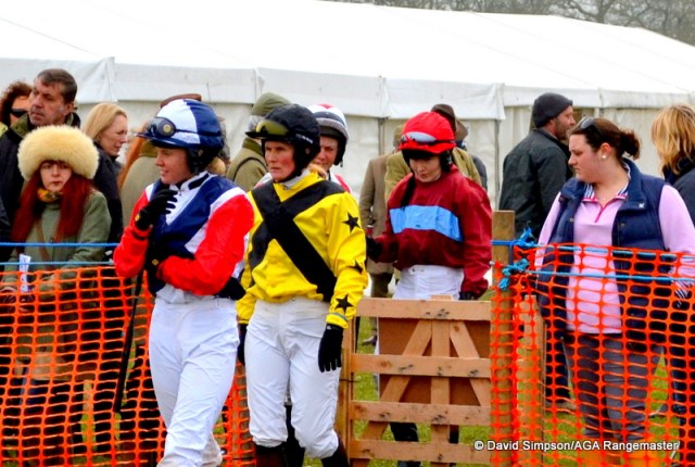 Jessica Gillam leads the girls into the paddock for the AGA Ladies Open race