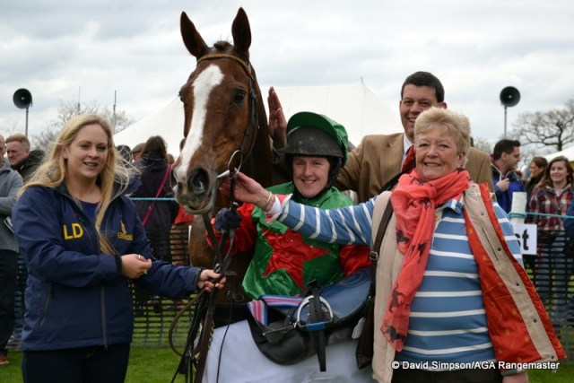 Sue Sharratt wins the Members!