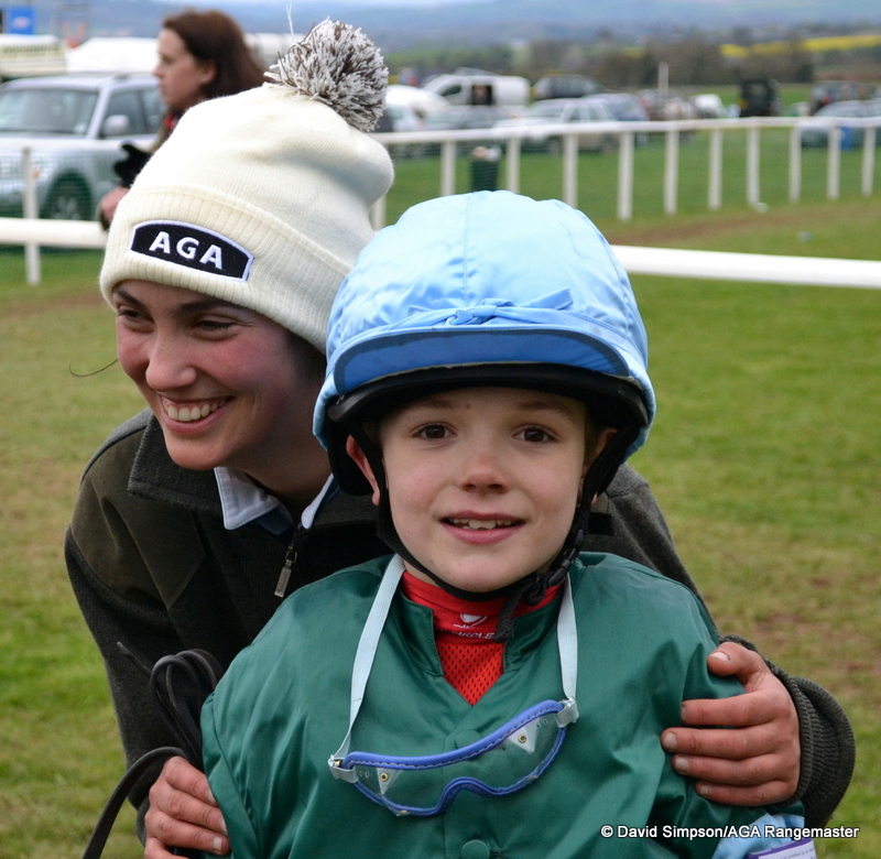 A lovely pic of Ali Galliers-Pratt (3rd in the AGA Ladies) and Harry Finch