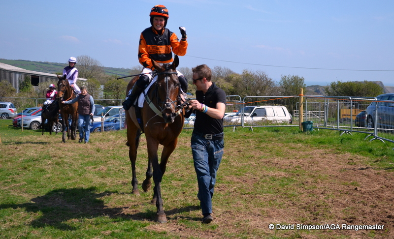 Millenary Magic wins the Members for Paul Tolman and Jodie Hughes