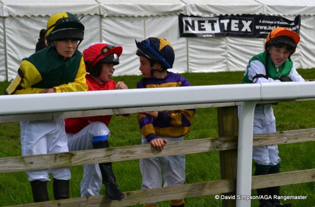 Pony racing