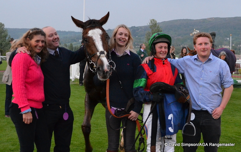 It's not an AGA race this time but Ockey and Catherine have done it again, this time at Cheltenham!