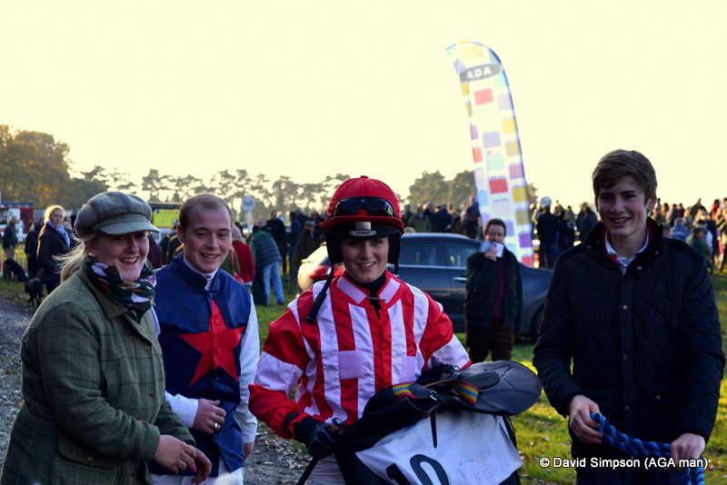 Ride of the day goes to Gina Andrews, I can't believe she stayed on Warwickshire in the ladies, good sit!