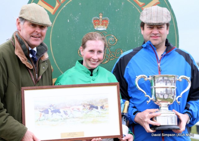 An exciting finish in the Open Maiden saw Chinatown Boy and Alice Mills win by a head