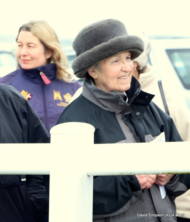 Carolyn Tanner has provided many race reports for AGA during the period of our sponsorship, but today she was playing the role of proud mum as her daughter, El Tanner won the AGA sponsored Mens Open with Bedrock Fred