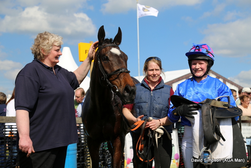 Abs Banks took the ladies open on Hall Kelly, beating her sister, Phine