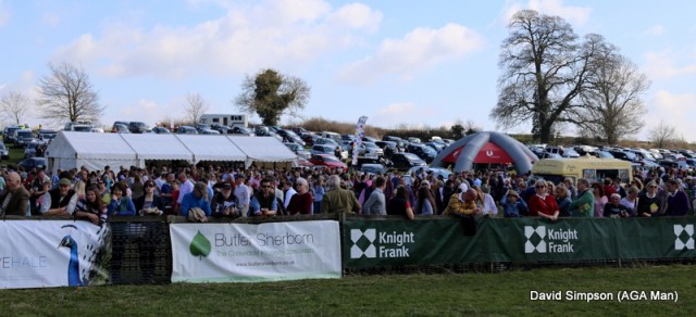 Sunshine = a huge crowd